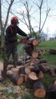 Skladací stojan držiak koza na rezanie pílenie metrového dreva